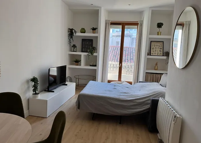 1 Bedroom With Balcony - Near Park Apartamento *